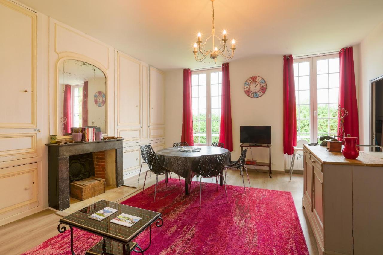 Chateau Turgot Gites Bons-Tassily Exterior foto